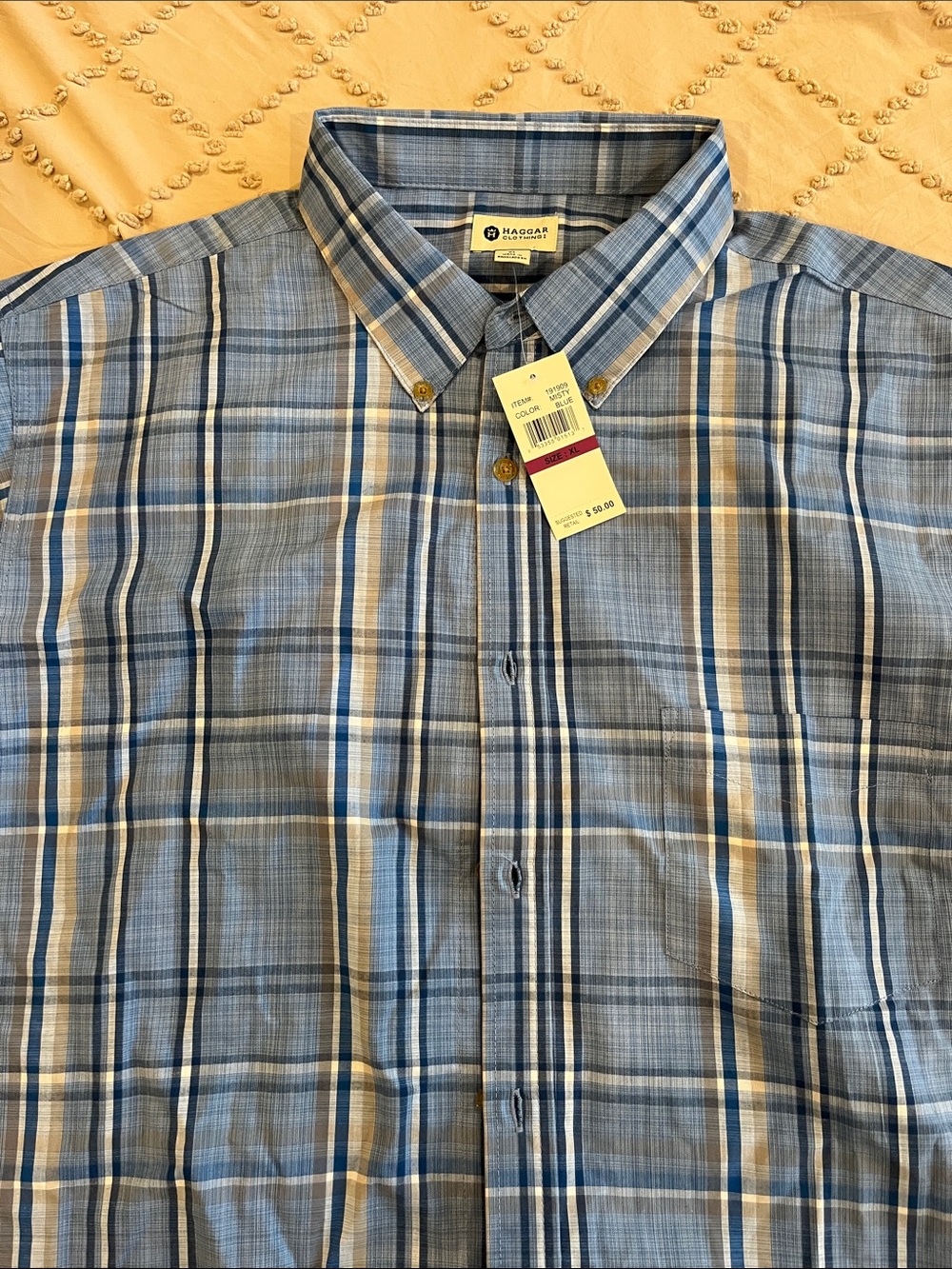 Haggar Men’s Blue and White Plaid Button-Down Shirt